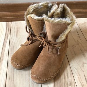 TOMS Brown Suede Moccasin Faux Fur Winter Boots